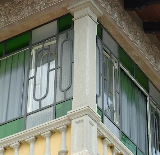 호텔 La Rondinella 카네로 리비에라