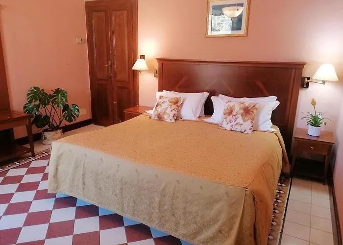 La Rondinella Отель 3*