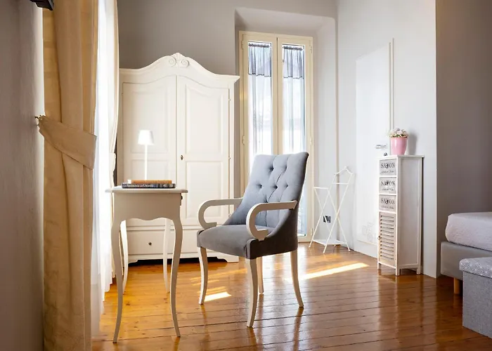 Отель La Rondinella