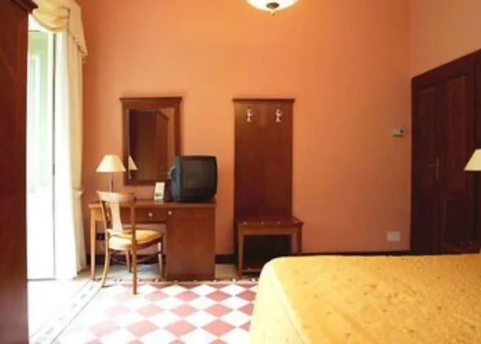 호텔 La Rondinella